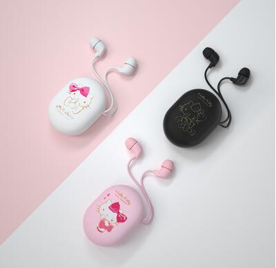 名创优品Hello Kitty耳机