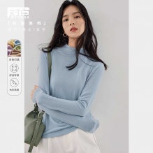 对白旗舰几款女装服饰